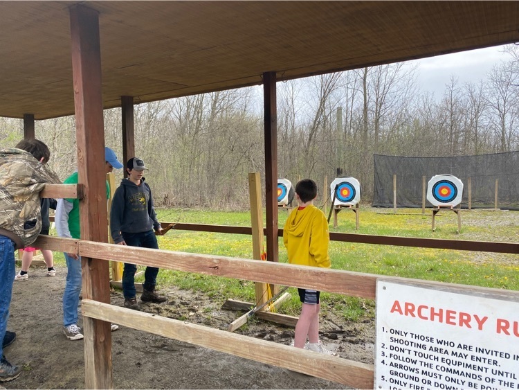 kids at archery 